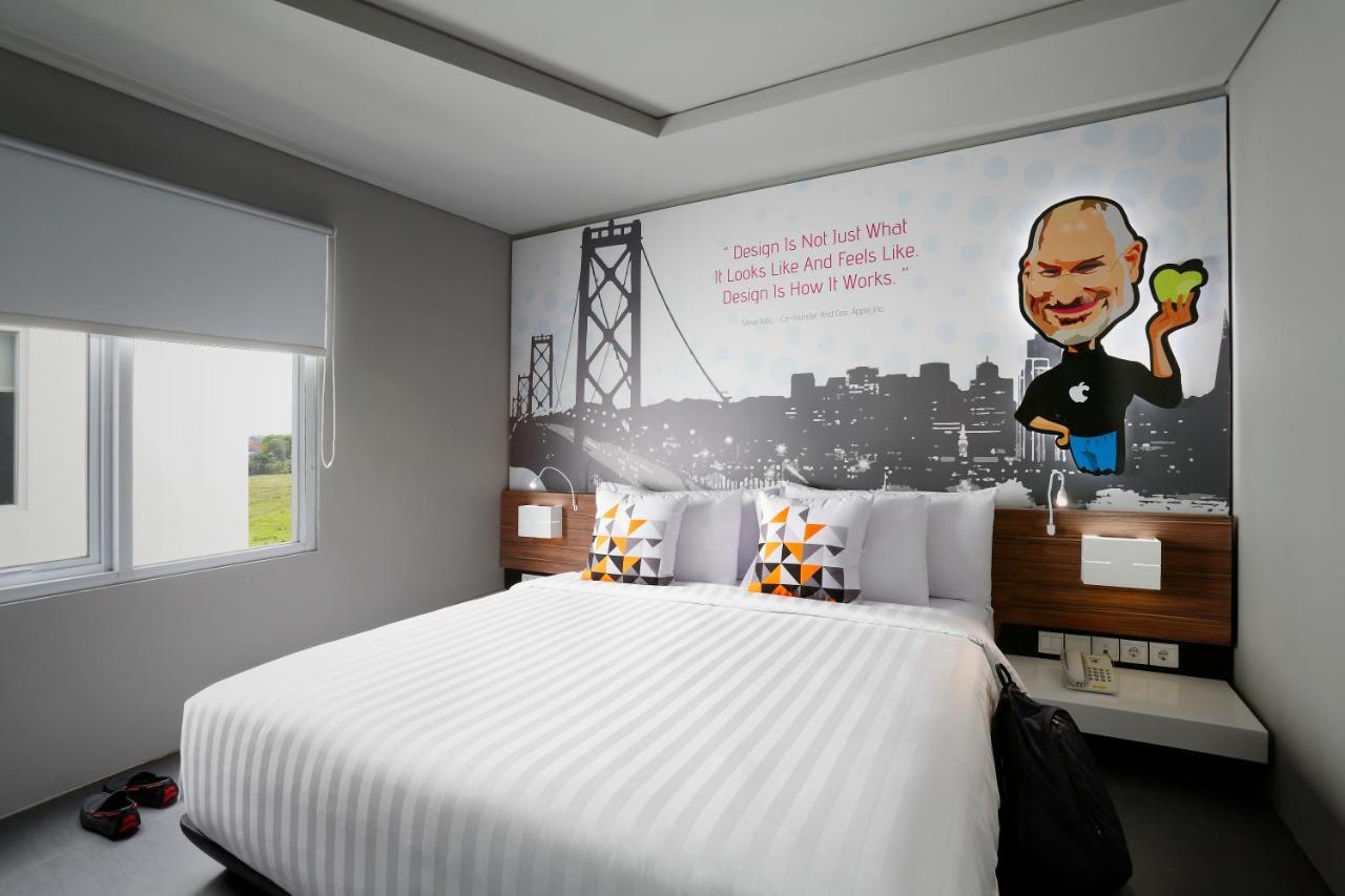 Berry Biz Hotel Sunset Road Seminyak  Bagian luar foto